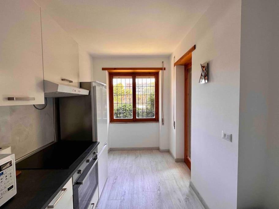Appartamento Luminoso Domus Eur Рим Екстериор снимка